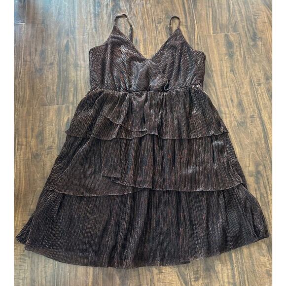 BCBGeneration Women’s Multicolor Metallic Dress Sleeveless Tiered Large NEW $138 - Picture 3 of 10